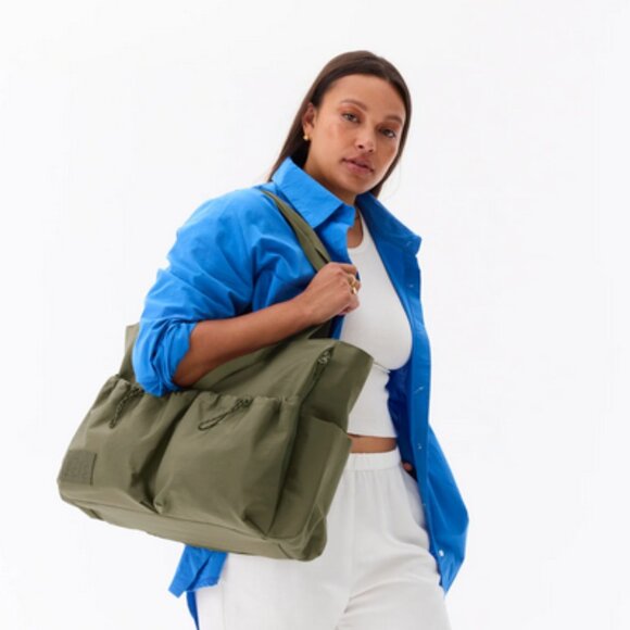 BEIS Handbags - BÉIS The Sport Carryall  in Olive NWT $88